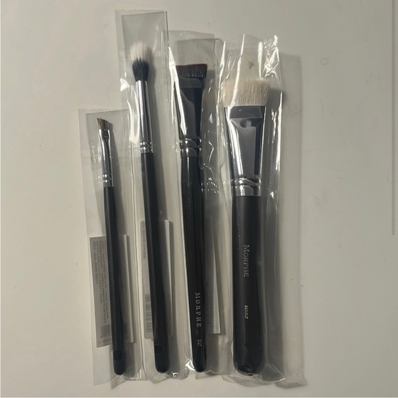 Morphe and MakeupForEver brushes set - Picture 3 of 3